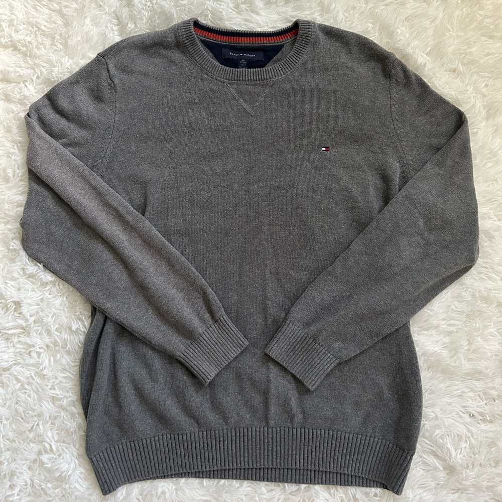 Vintage Oversized Tommy Hilfiger Grey Embroidered Sweater